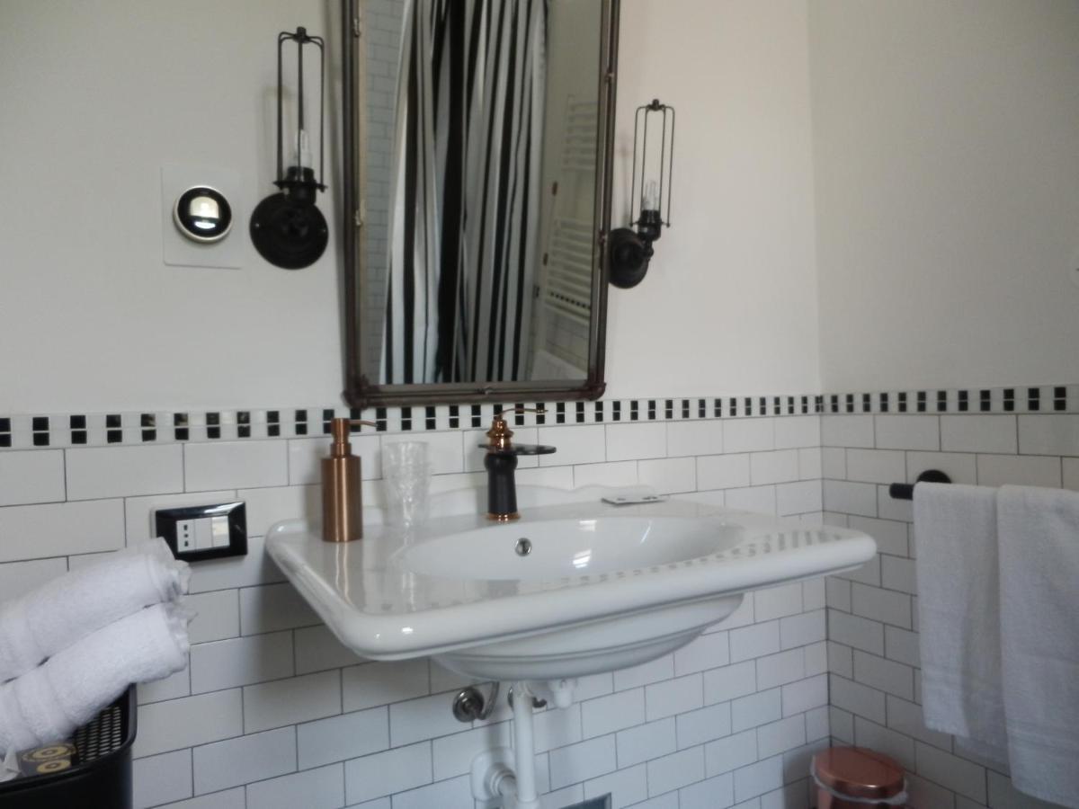 Bb Sharingloft Sirmione Bed & Breakfast Luaran gambar