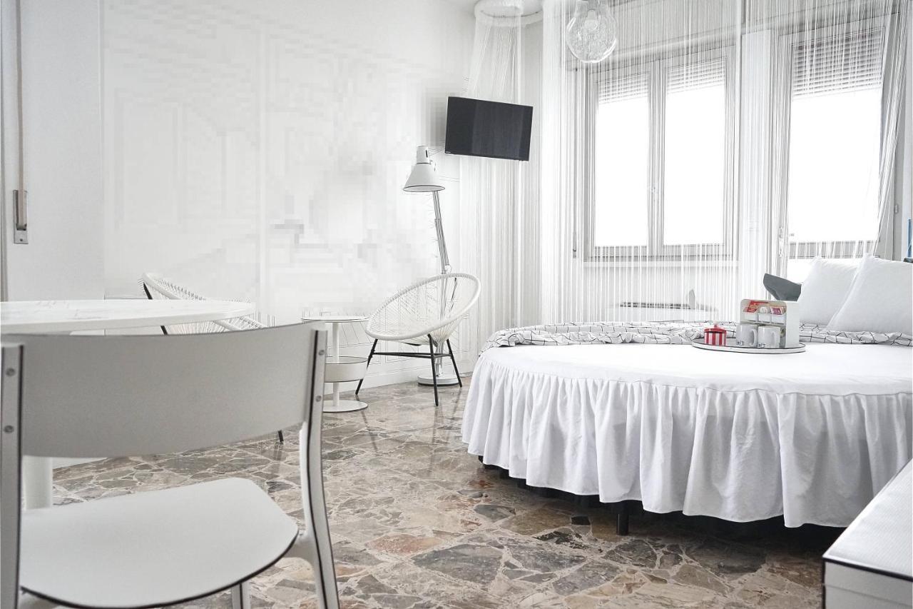 Bb Sharingloft Sirmione Bed & Breakfast Luaran gambar